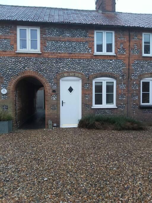 Cosy Cottage, In The Idyllic Town Of Holt Holt  Exterior photo